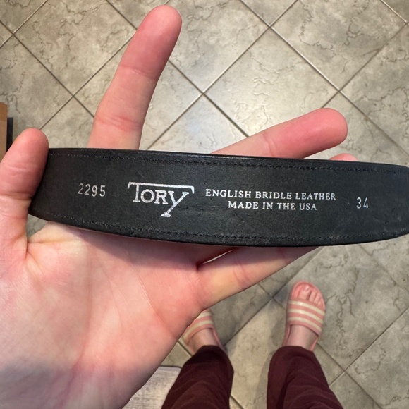 Stirrup buckle leather belt made in USA - Picture 5 of 6